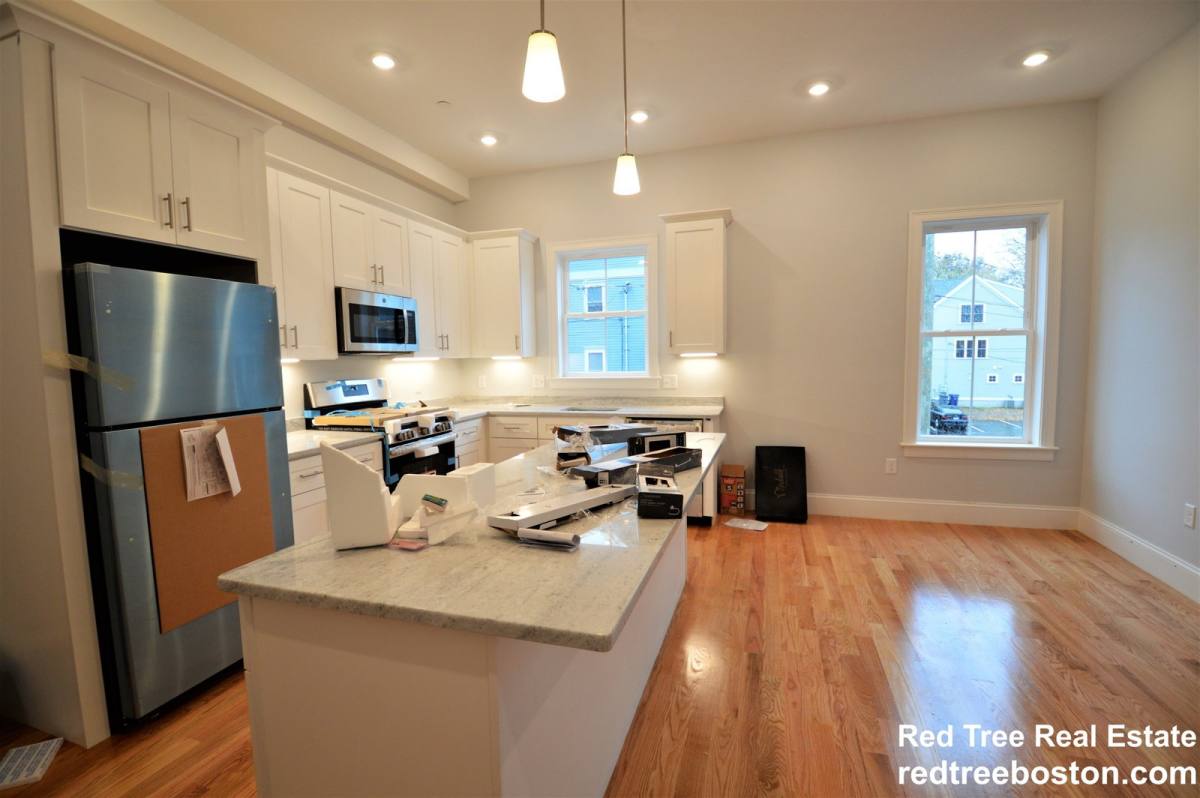 Apartment for rent at 18 Murdock St #U4, Brighton, MA 02135