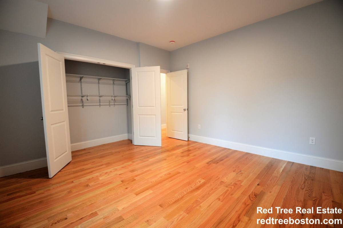 Apartment for rent at 18 Murdock St #U4, Brighton, MA 02135
