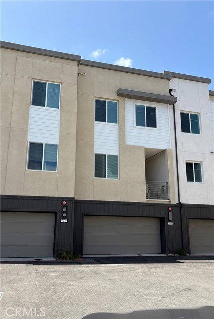 Townhouse for rent at 7268 Ellington, Huntington Beach, CA 92647
