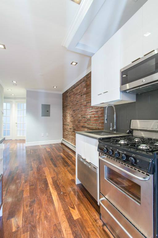Apartment for rent at 124 Ridge St #4, New York, NY 10002