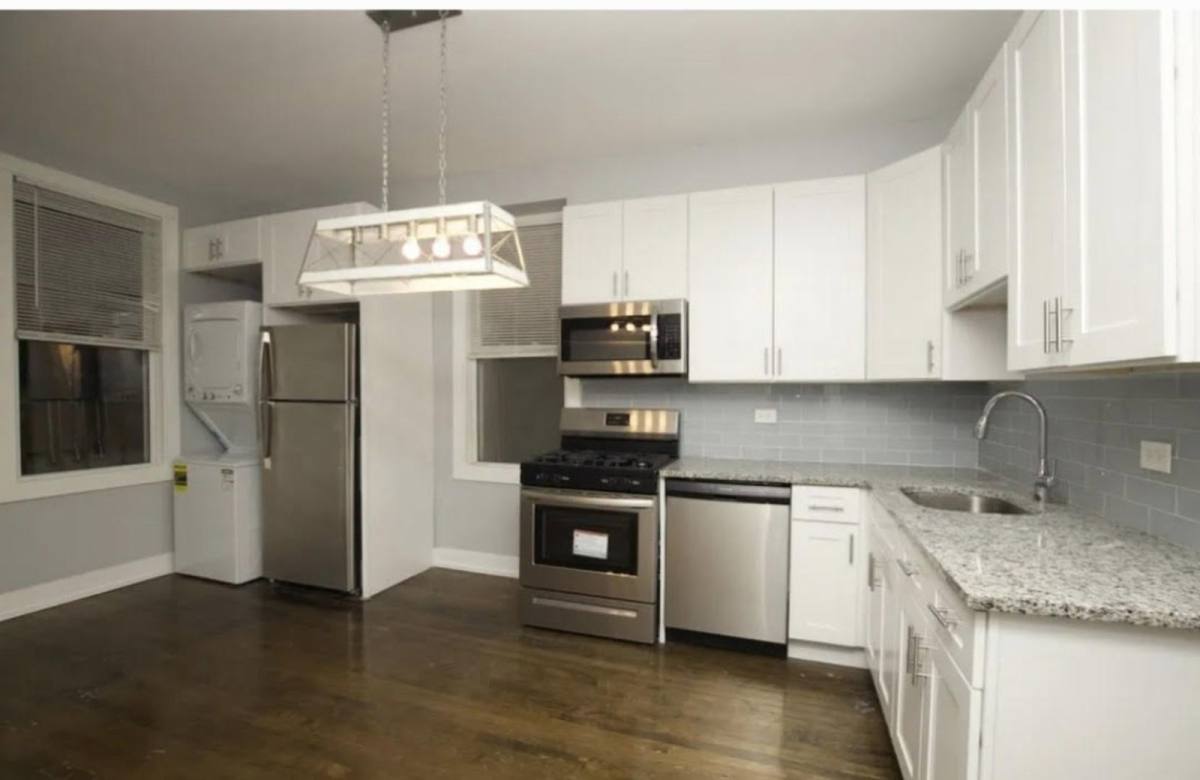 Apartment for rent at 2657 N Ridgeway Ave #3, Chicago, IL 60647
