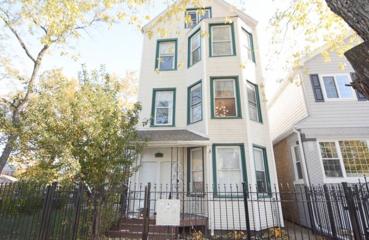 Apartment for rent at 2657 N Ridgeway Ave #3, Chicago, IL 60647