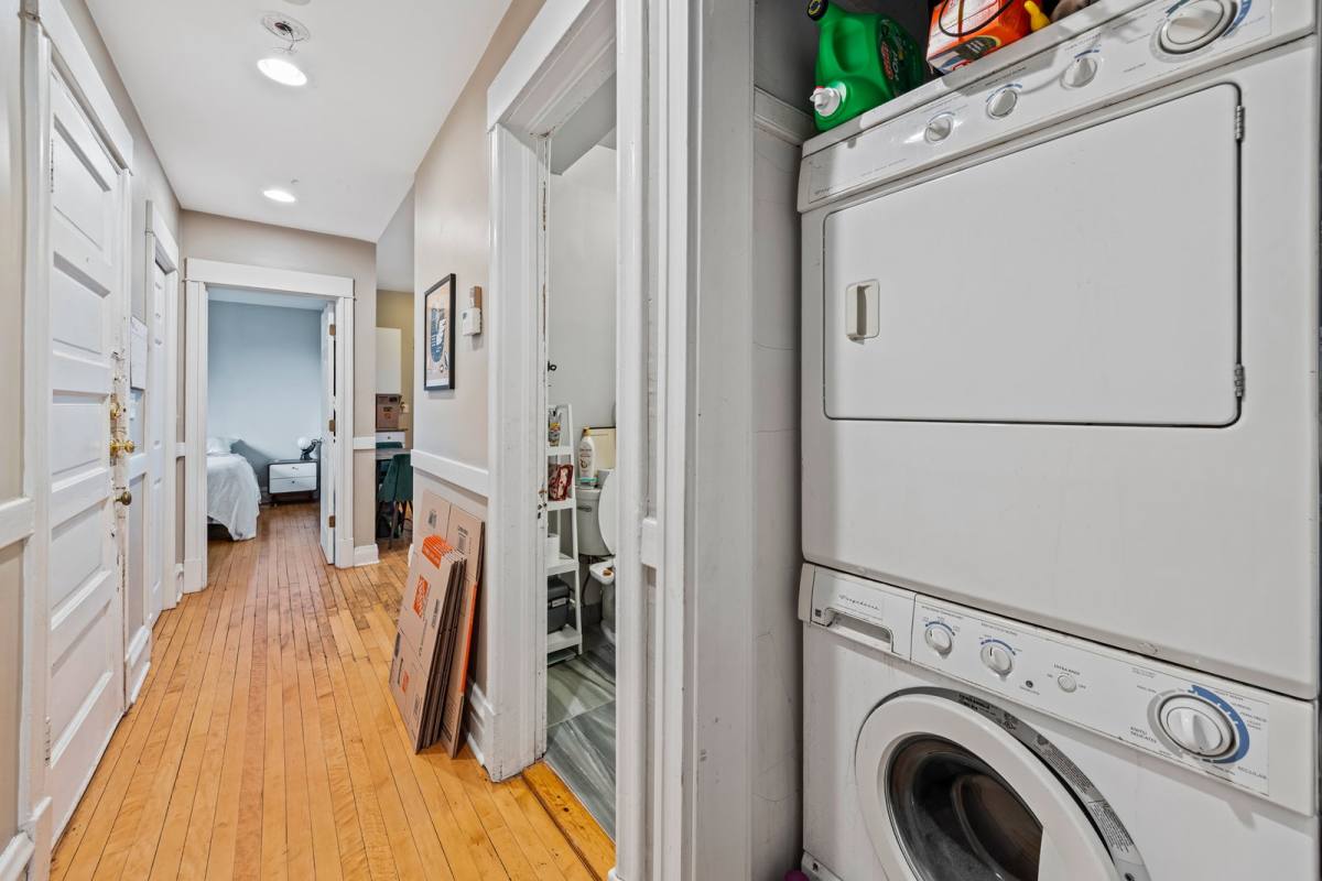 Apartment for rent at 2335 N Oakley Ave #2, Chicago, IL 60647