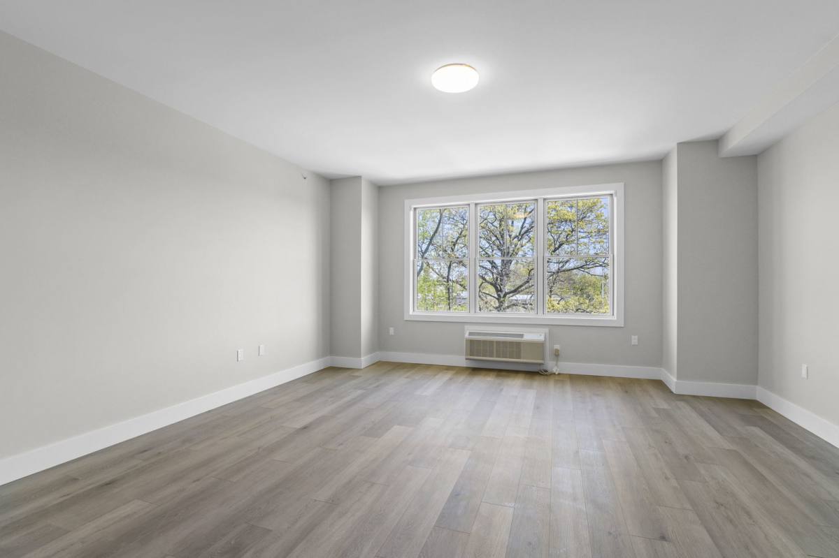 Apartment for rent at 2021 Jones Rd #104, Fort Lee, NJ 07024