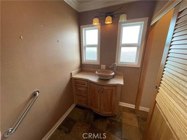 House for rent at 220 Baltimore Ave, Huntington Beach, CA 92648