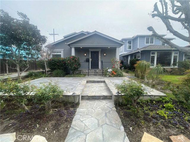 House for rent at 220 Baltimore Ave, Huntington Beach, CA 92648