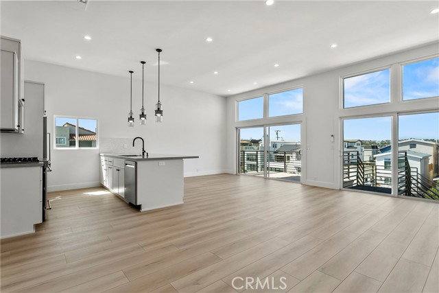House for rent at 913 W Balboa Blvd #C, Newport Beach, CA 92661