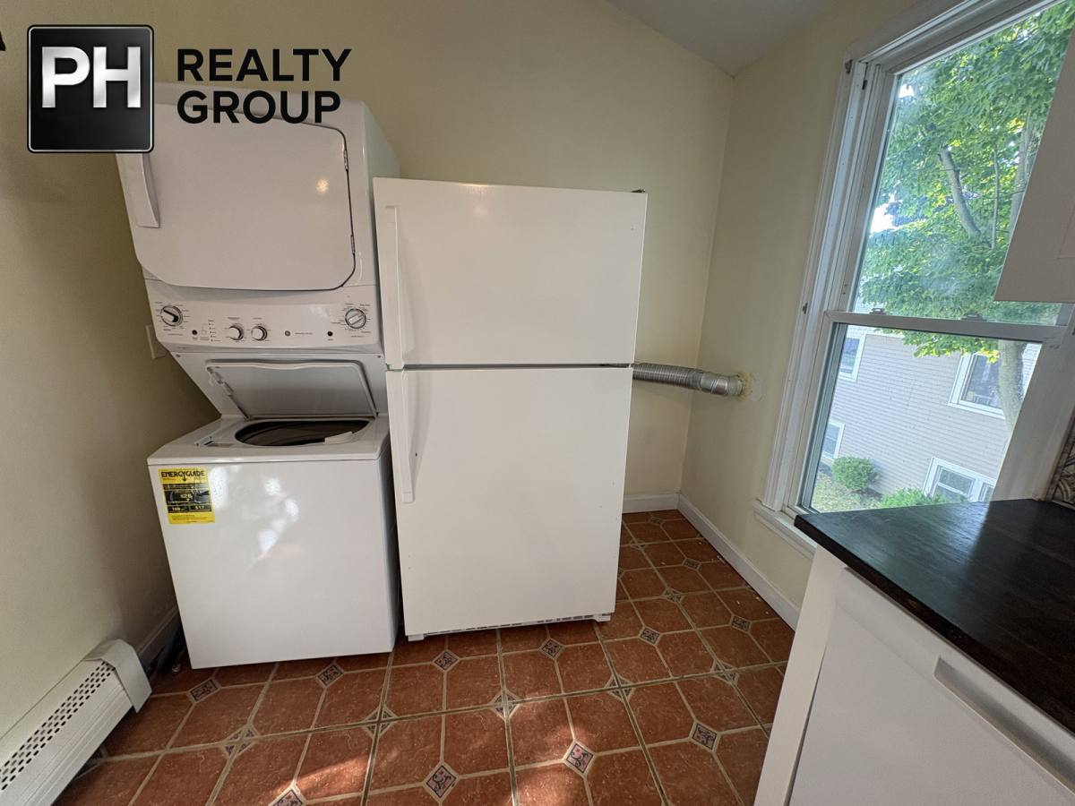 Apartment for rent at 100 Summit Ave #2, Winthrop, MA 02152