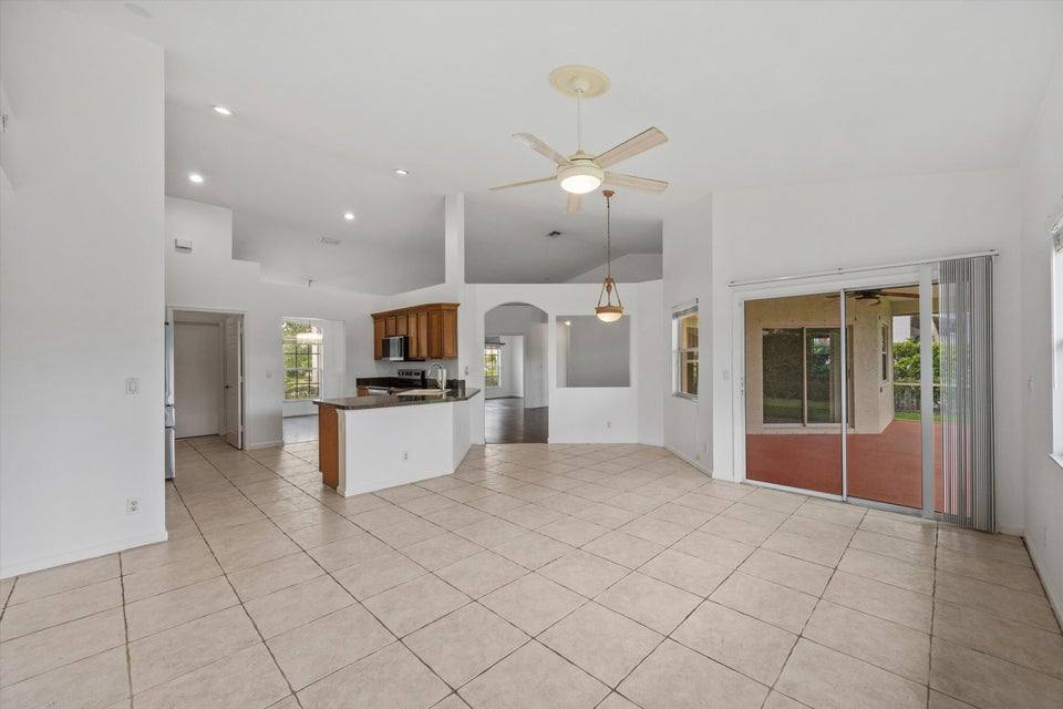 House for rent at 106 Fernwood Crescent, West Palm Beach, FL 33411