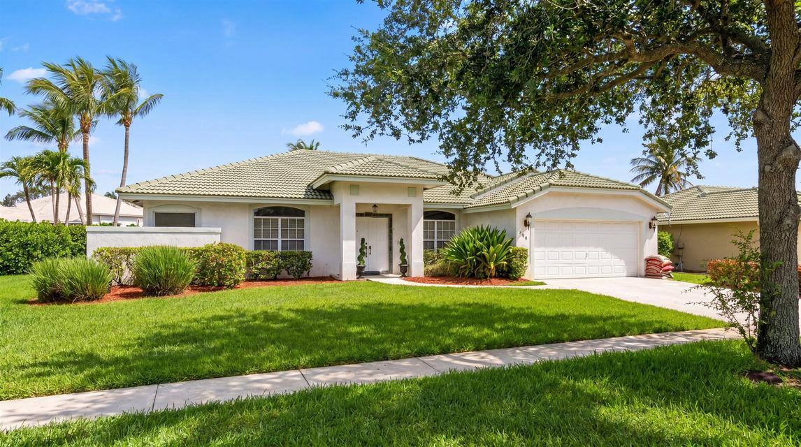 House for rent at 106 Fernwood Crescent, West Palm Beach, FL 33411