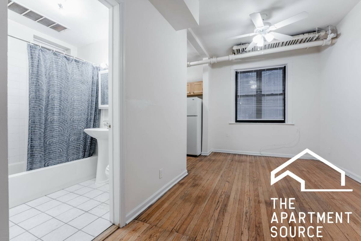 Apartment for rent at 638 W Arlington Place #55G, Chicago, IL 60614