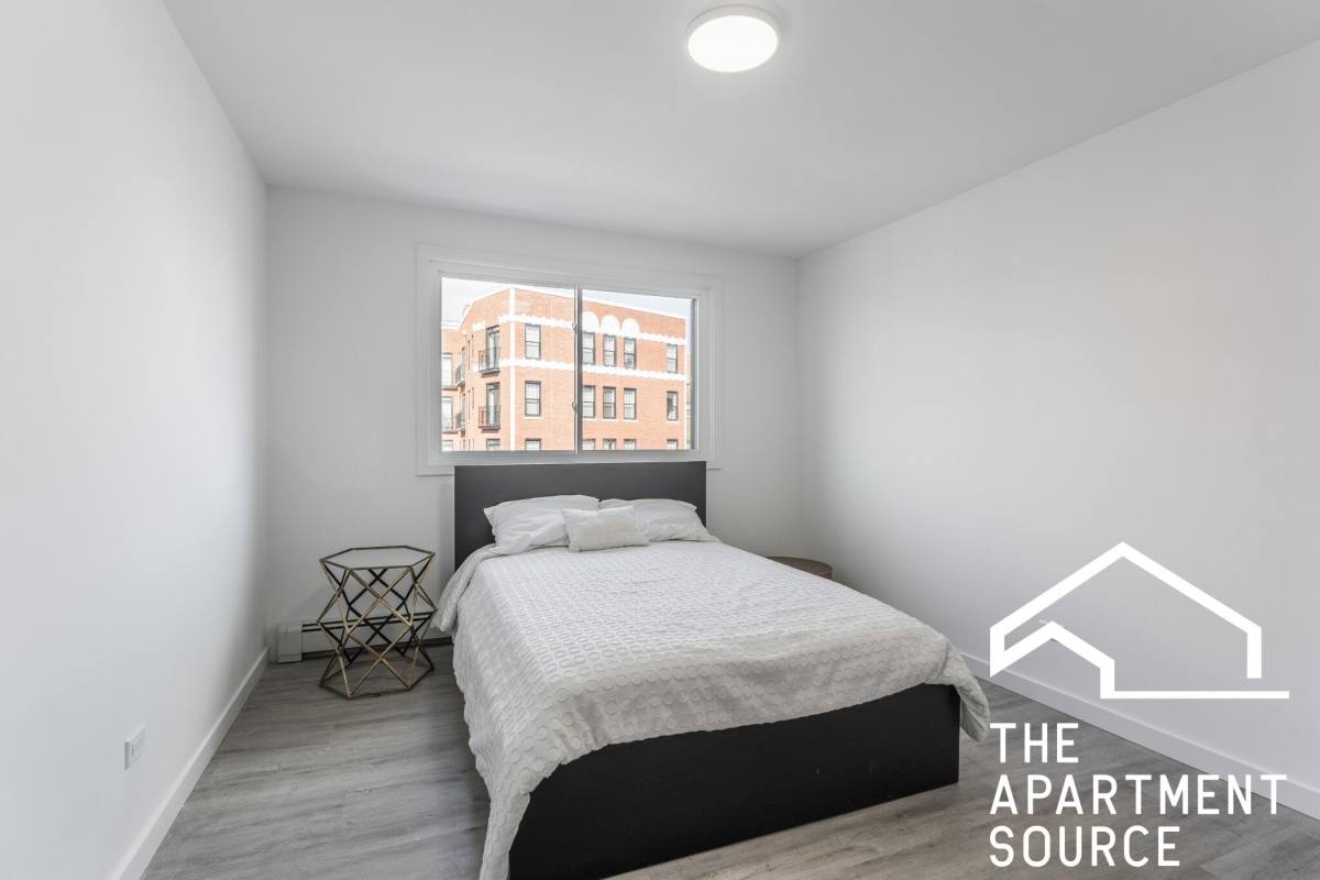 Apartment for rent at 7621 N Sheridan Rd #3C, Chicago, IL 60626
