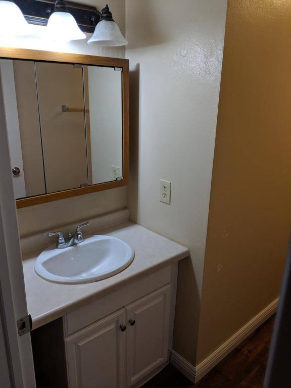 Apartment for rent at 619 Welshire Dr #103, La Crescent, MN 55947