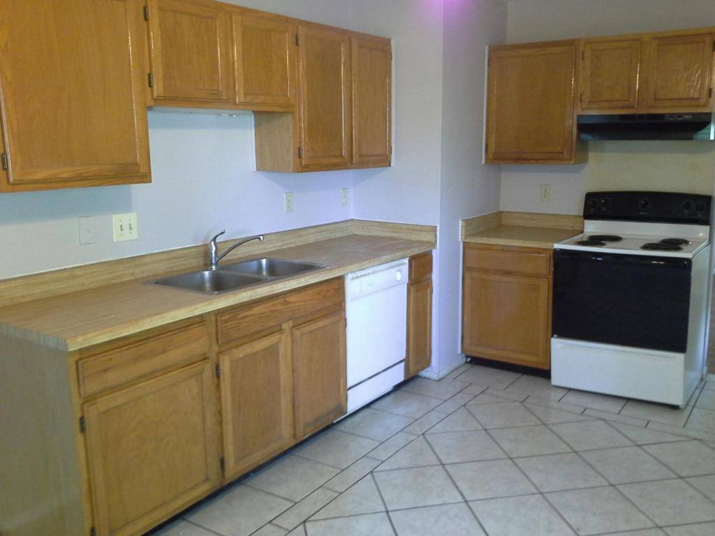 Townhouse for rent at 8448 Dixon Ridge, San Antonio, TX 78239
