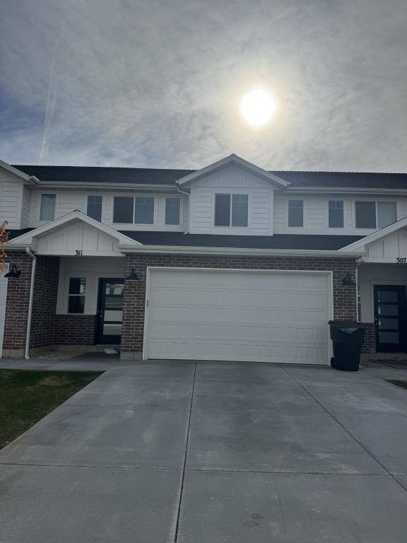 Townhouse for rent at 249 E 1500 N, Ogden, UT 84404