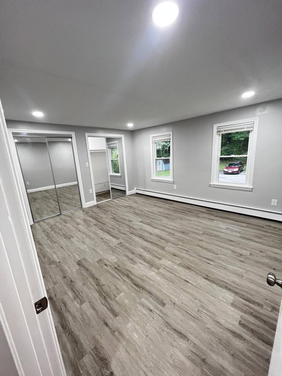 Townhouse for rent at 394 Greenwood St #B, Millbury, MA 01527