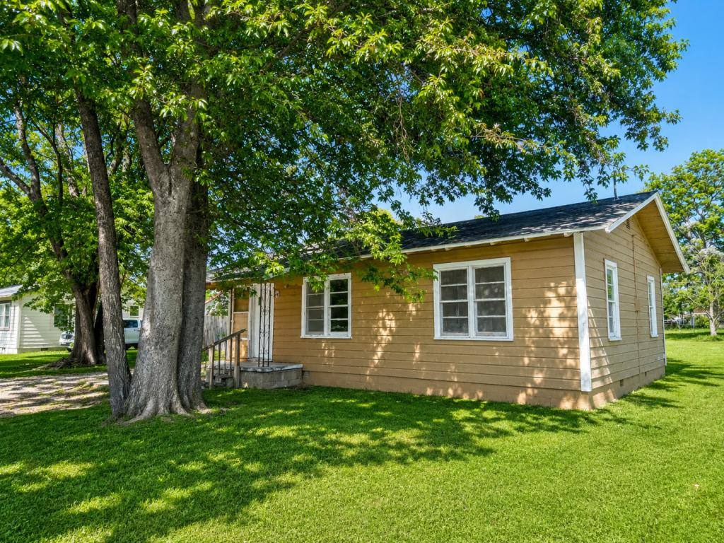 House for rent at 110 Kelly St, Bokchito, OK 74726