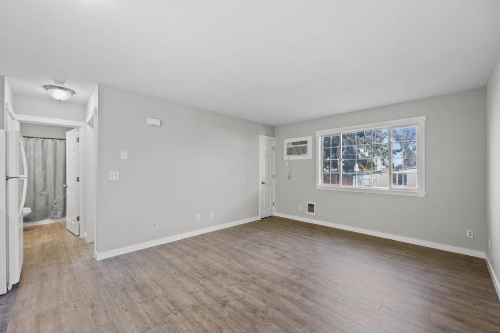 Apartment for rent at 920 W Entiat Ave #B, Kennewick, WA 99336