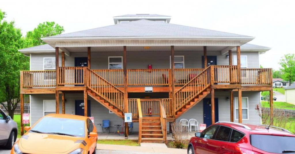 Apartment for rent at 2078 Bird Rd, Branson, MO 65616