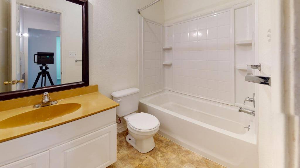 Apartment for rent at 711 Ridgewood Dr #72, Port Neches, TX 77651