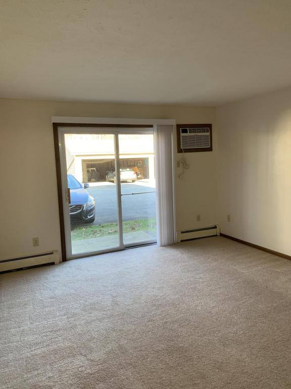 Apartment for rent at 6378 St Andrews, Canfield, OH 44406