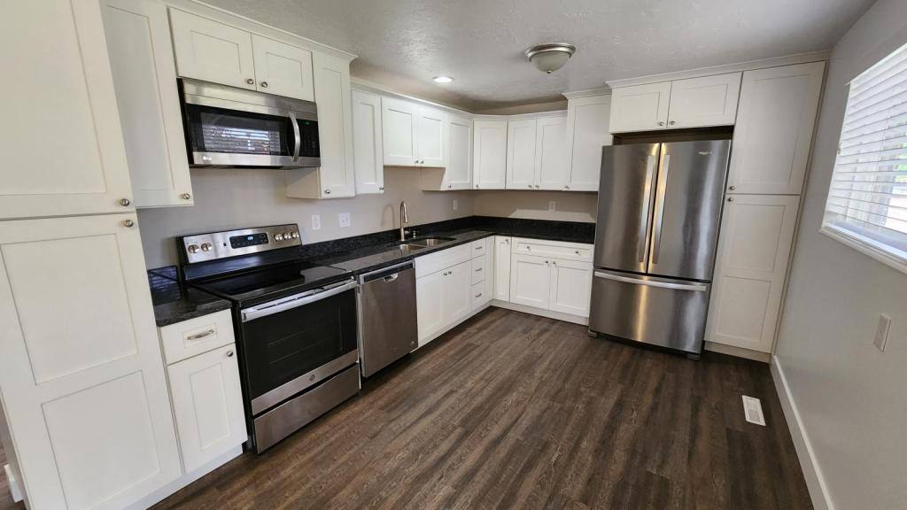House for rent at 5774 S 2200 W, Roy, UT 84067