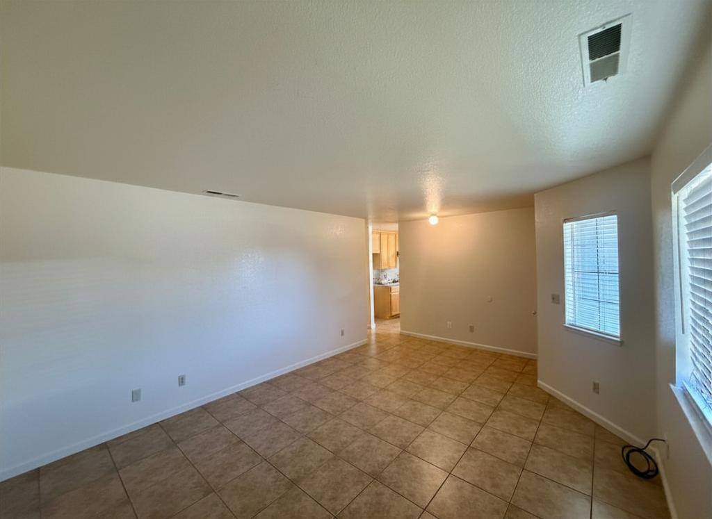 House for rent at 537 Center St, Oakdale, CA 95361