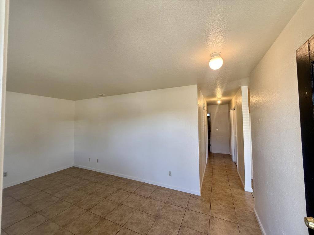 House for rent at 537 Center St, Oakdale, CA 95361