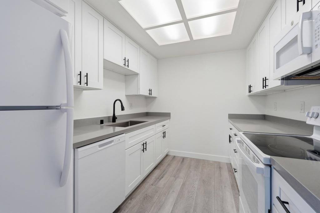 Condo for rent at 426 Cherry Ln, H, Manteca, CA 95337