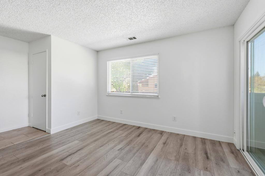 Condo for rent at 426 Cherry Ln, H, Manteca, CA 95337