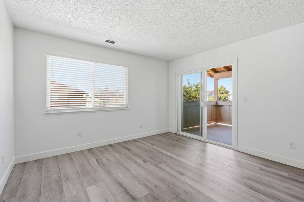 Condo for rent at 426 Cherry Ln, H, Manteca, CA 95337