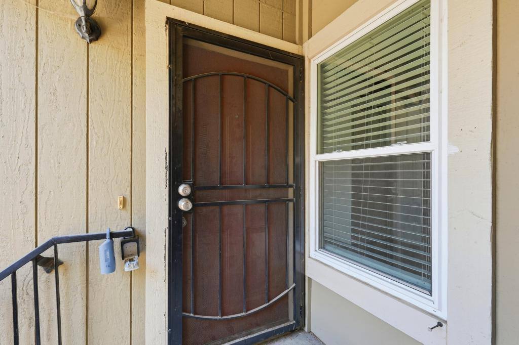 Condo for rent at 426 Cherry Ln, H, Manteca, CA 95337