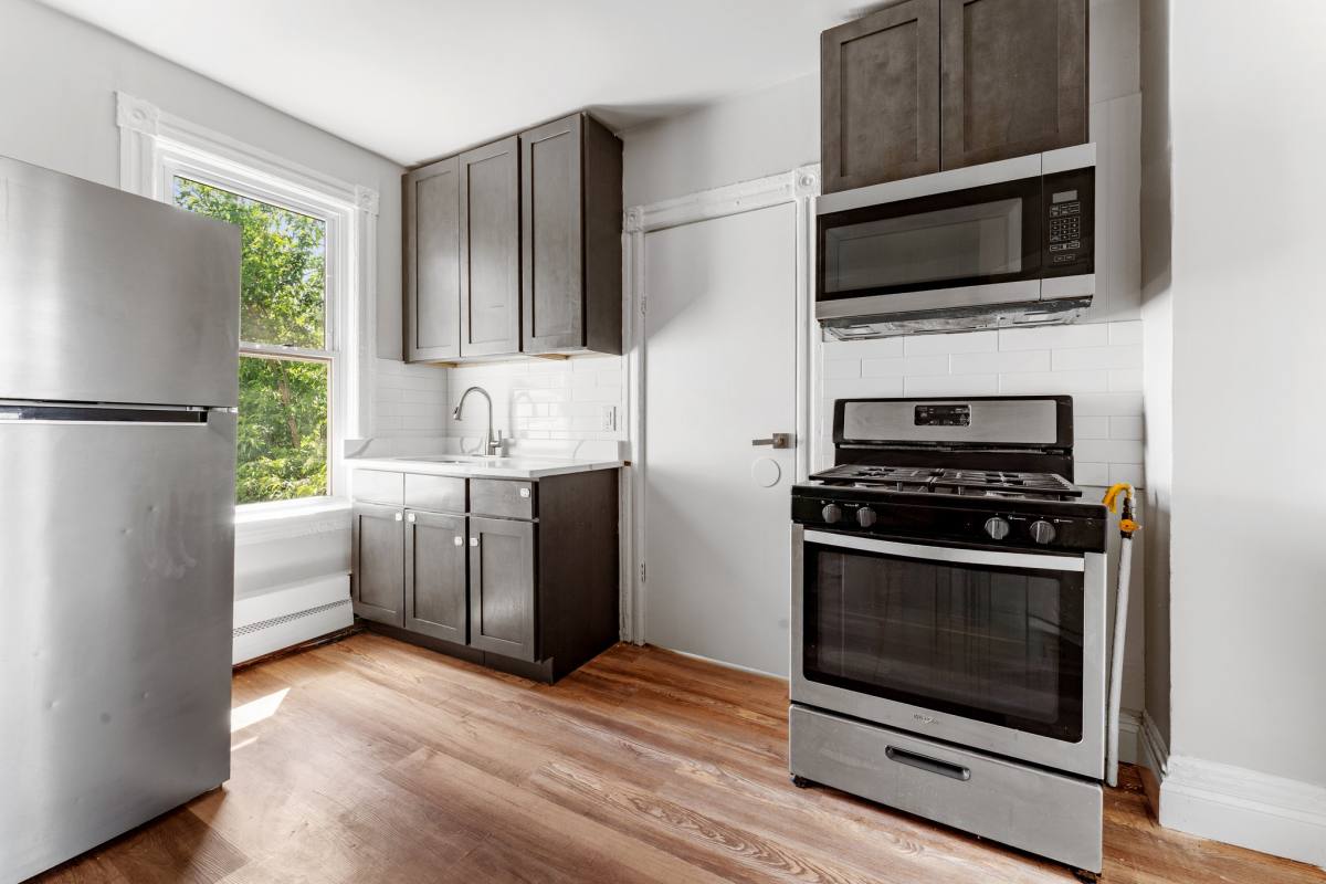 Apartment for rent at 361 Gordon St #2, Fords, NJ 08863