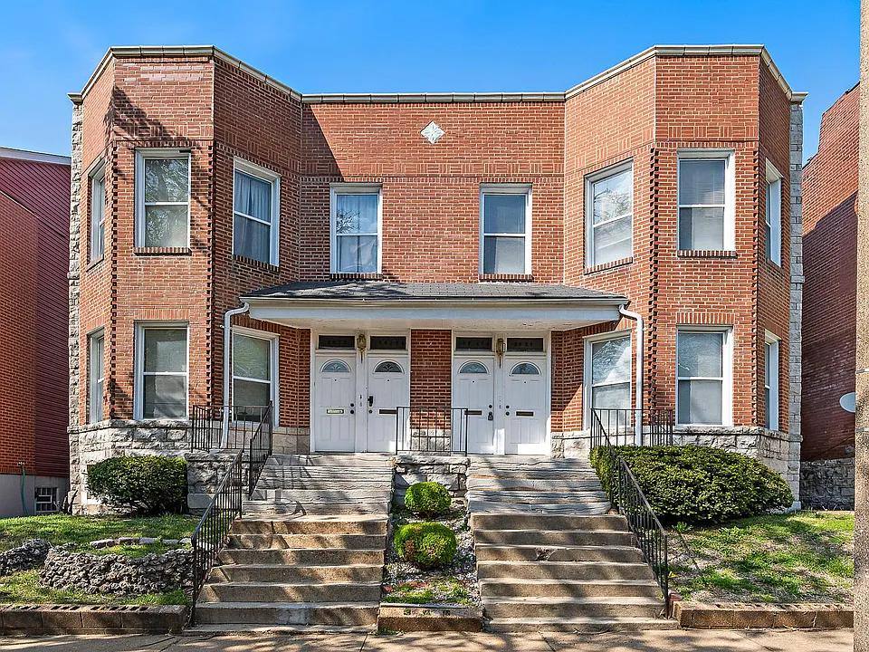 House for rent at 3925 Shenandoah Ave, 1st Floor, Saint Louis, MO 63110