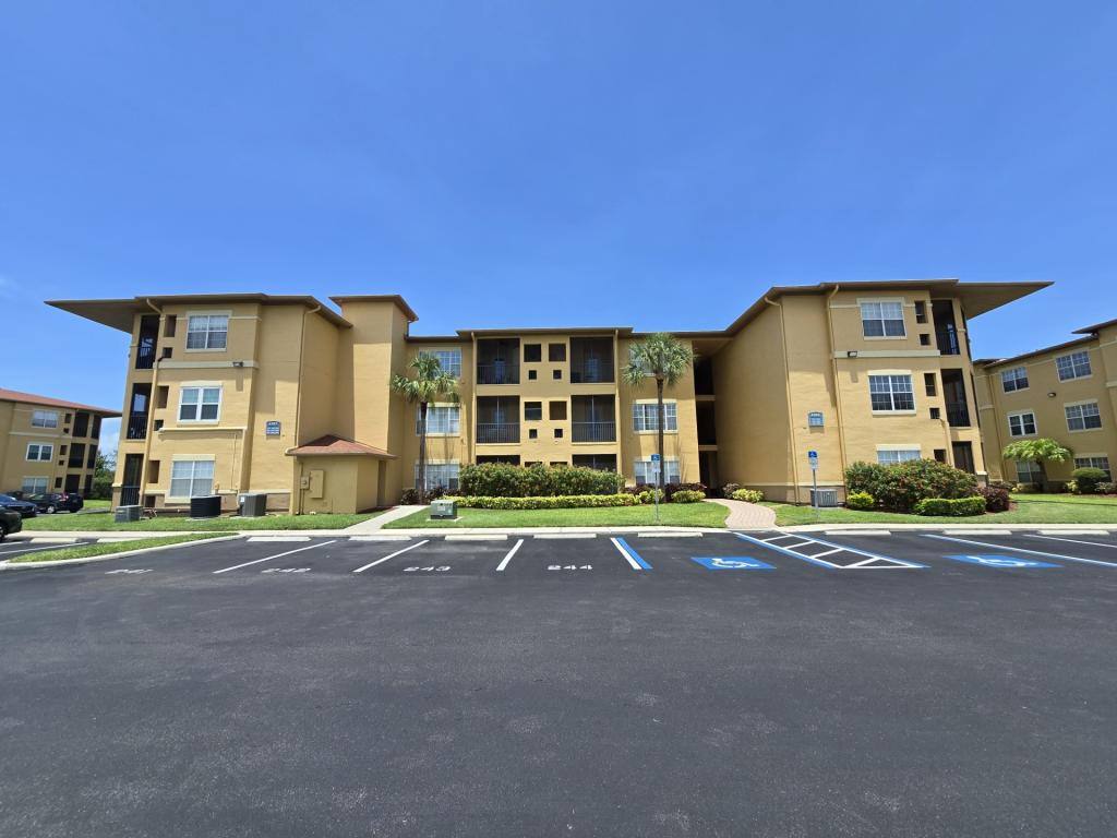 Condo for rent at 4307 Bayside Village Dr #203, Tampa, FL 33615
