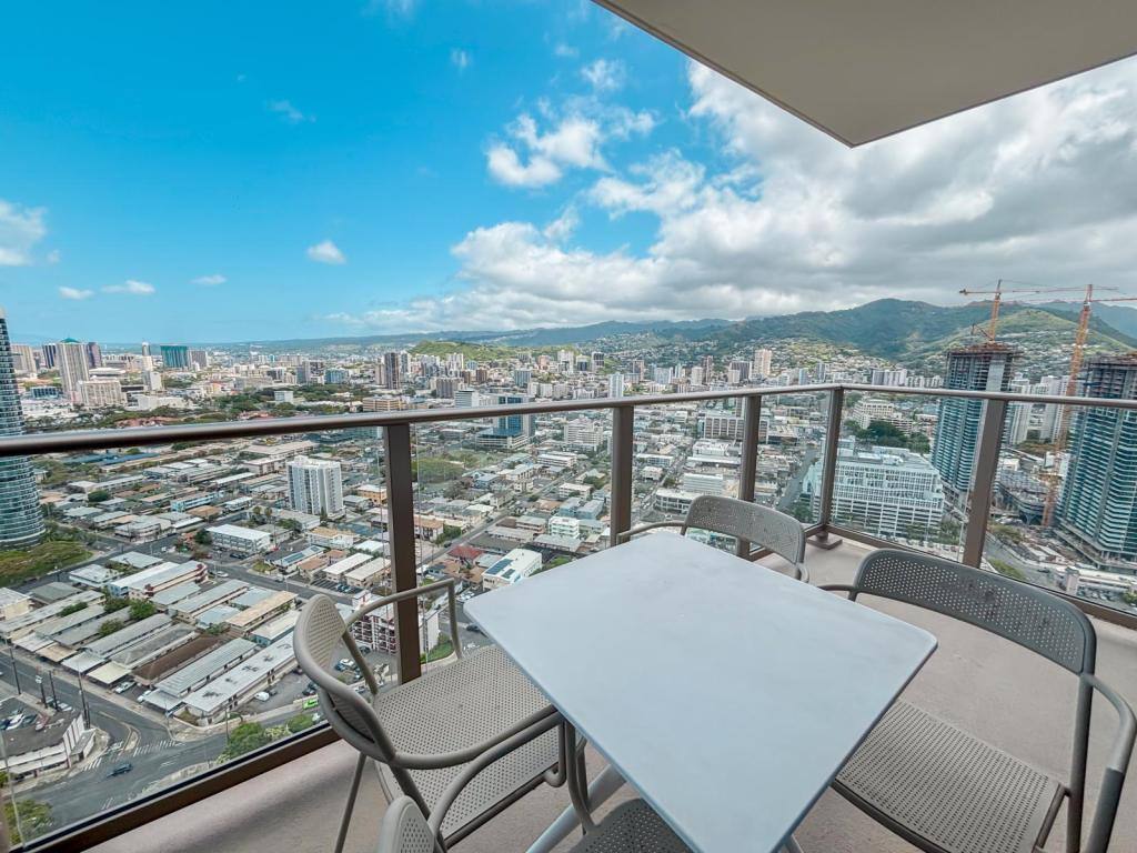 Condo for rent at 1388 Kapiolani Blvd #3910, Honolulu, HI 96814