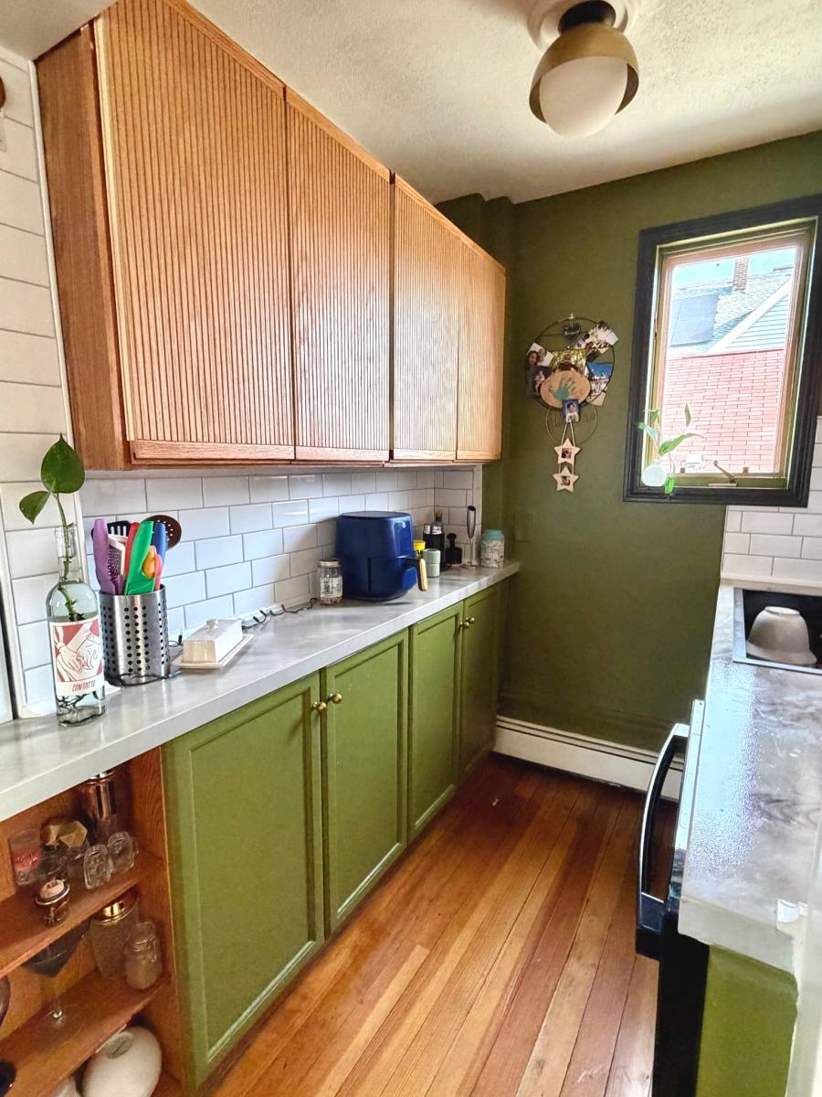 Townhouse for rent at 71 Commodore St #2, Providence, RI 02904