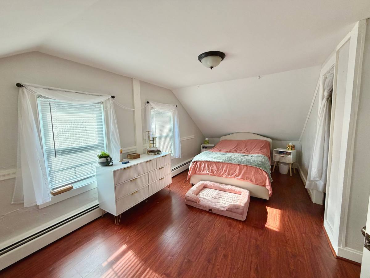 Townhouse for rent at 71 Commodore St #2, Providence, RI 02904