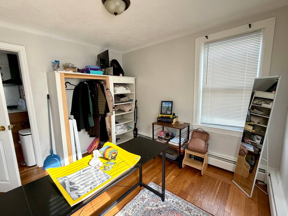 Townhouse for rent at 71 Commodore St #2, Providence, RI 02904