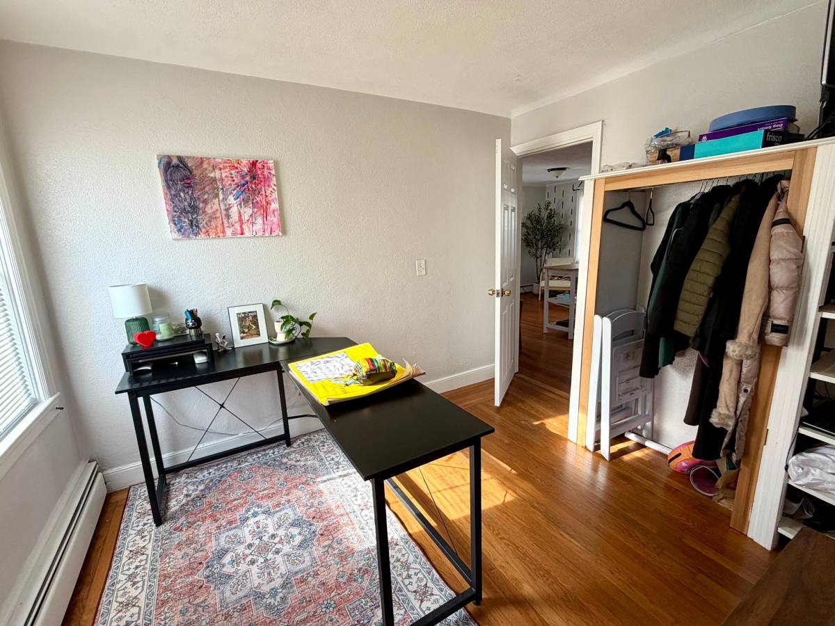 Townhouse for rent at 71 Commodore St #2, Providence, RI 02904
