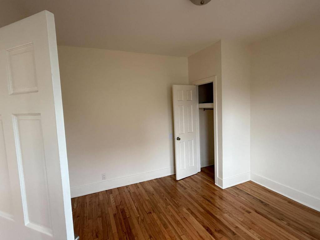 Apartment for rent at 497 Van Cortlandt Park Ave, Yonkers, NY 10701