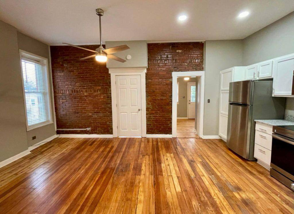 Apartment for rent at 1318 S Brook St #3, Louisville, KY 40208