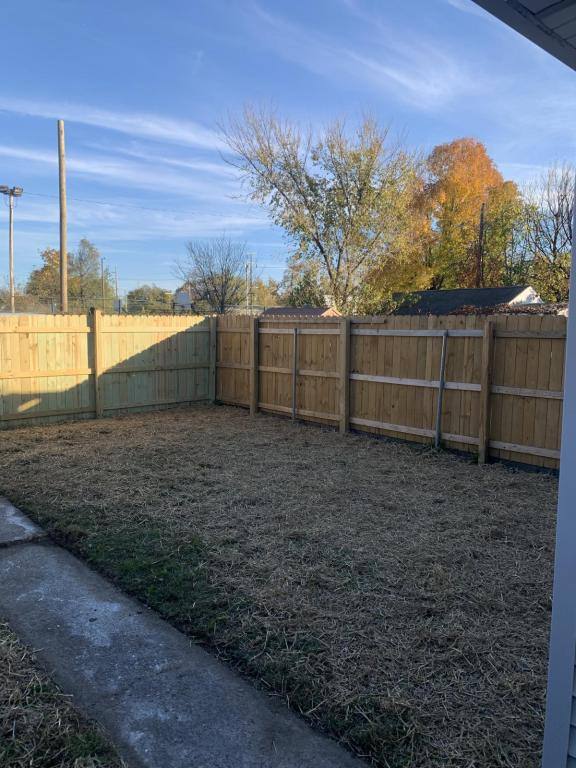 House for rent at 925 S Jackson St, Louisville, KY 40203
