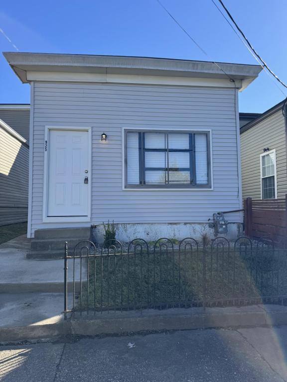 House for rent at 925 S Jackson St, Louisville, KY 40203