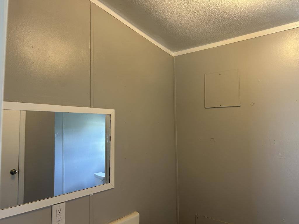 House for rent at 492 E Smallwood Rd, Effingham, SC 29541