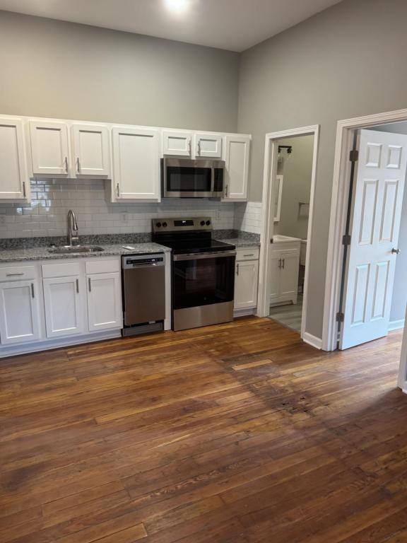 Apartment for rent at 1279 S Preston St #1A, Louisville, KY 40203