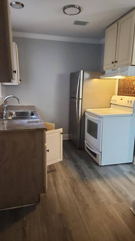 House for rent at 160 3rd Ave, Mobile, AL 36611