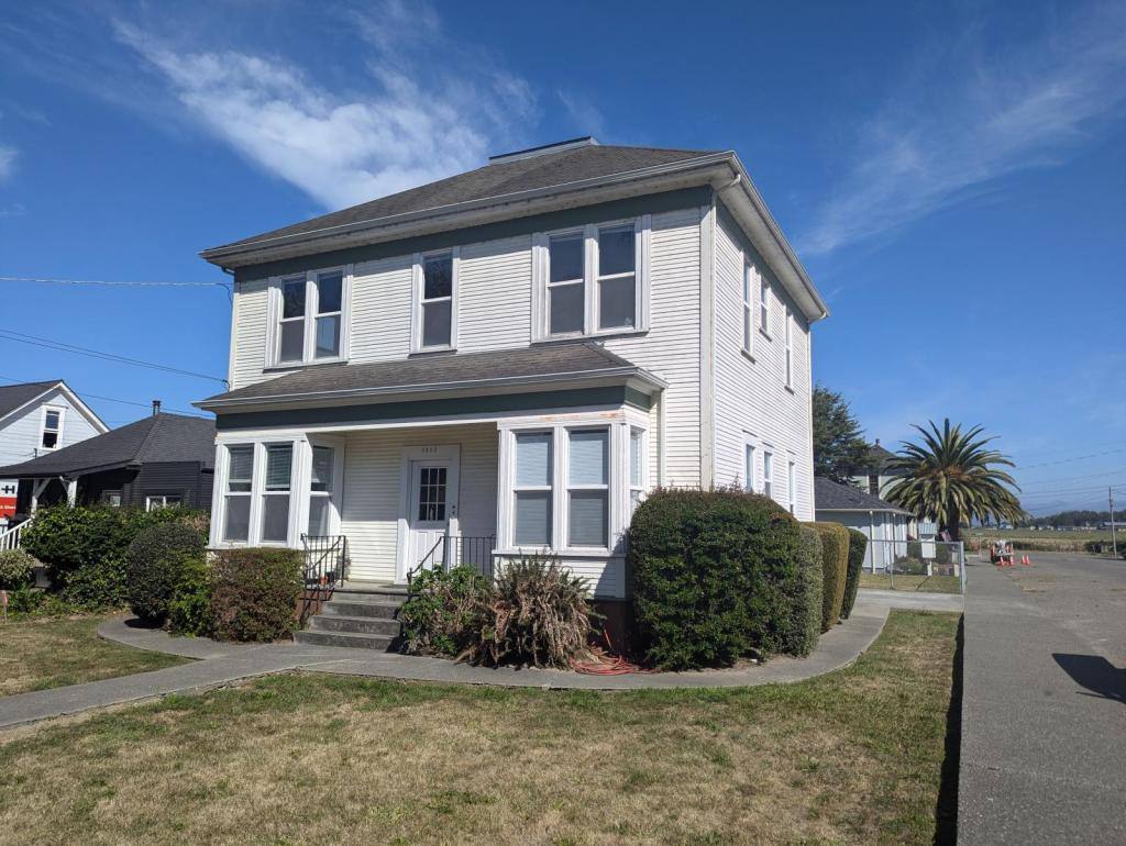 Apartment for rent at 1212 Main St, Ferndale, CA 95536