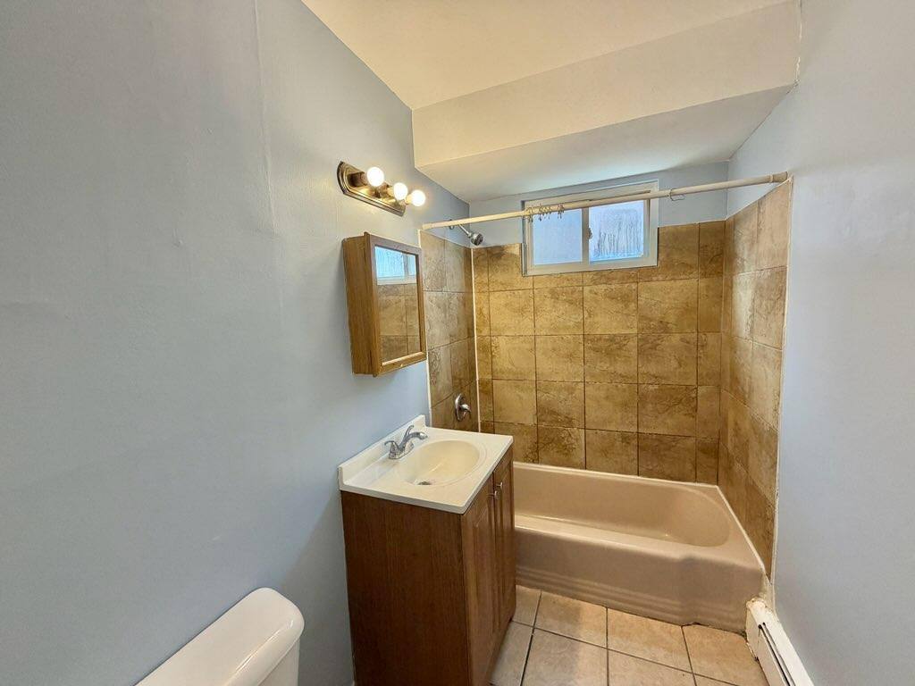 Apartment for rent at 2119 135th Place #4, Blue Island, IL 60406