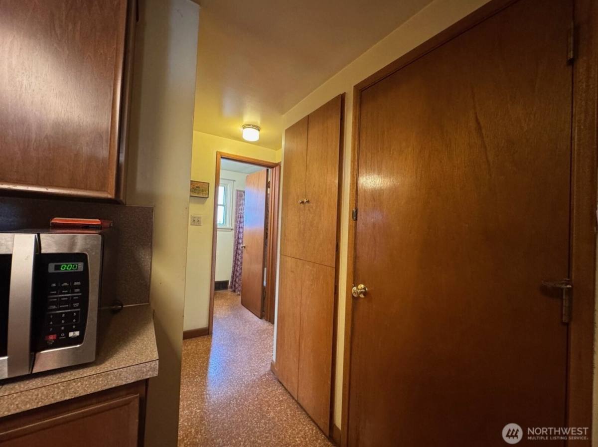 House for rent at 4942 Beacon Ave S, Seattle, WA 98108
